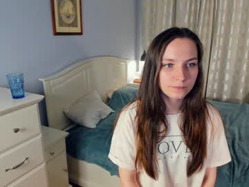 girl
        burningdreams cam image #1637639