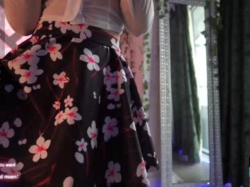 girl
        mysticxkitty cam image #2920688