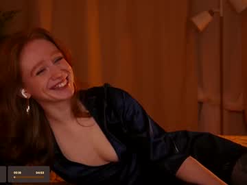 girl
        lizzy_blaze cam image #6240809