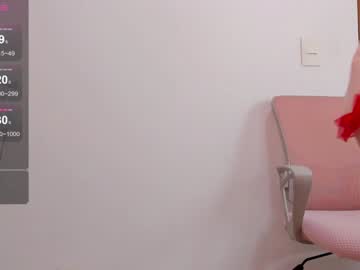 girl
        little_effy18_ cam image #4855196