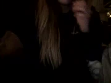 couple
        taylorxxxrae cam image #4145908