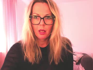girl Lovely Nude Webcam Girls And Couples with esmimilf