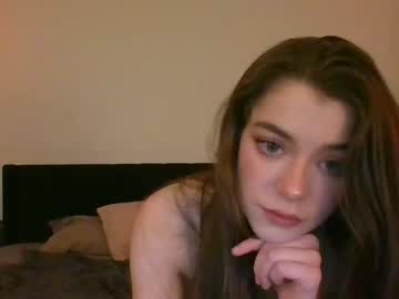 girl
        rosegold18 cam image #546350