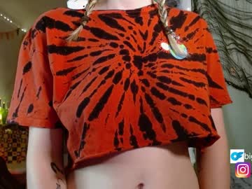 couple
        bigeyesxo cam image #2548711