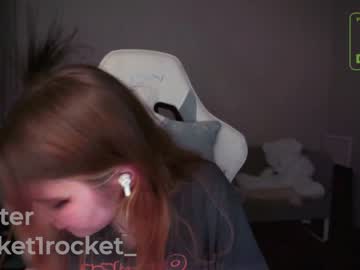 girl
        pocketrocket_ cam image #3640033