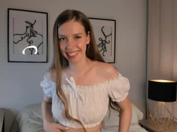 girl
        antoniafootman cam image #4529616