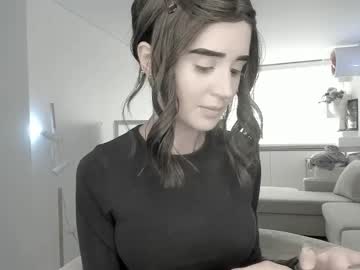 girl
        lonelly_lolly98 cam image #6475192
