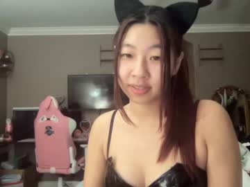 girl
        hiddenr0se cam image #1214609