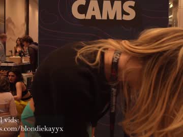 girl
        blondiekayy cam image #594948