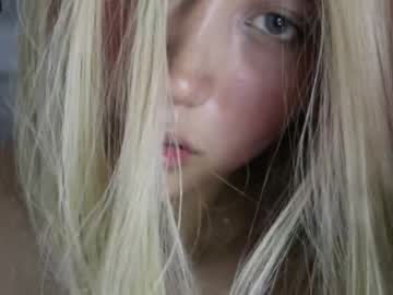 girl
        wendy_daniela cam image #2727999