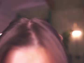 girl
        dreamana cam image #2963998