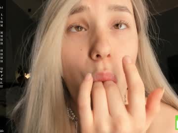 girl
        margarethowell cam image #5963243