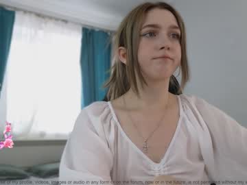 girl
        small_blondee cam image #4382078