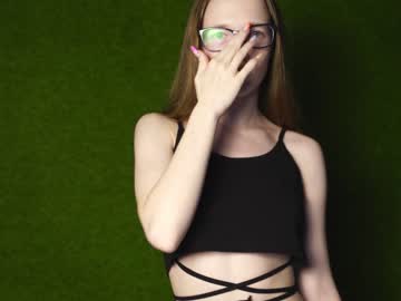 girl
        tinabredley cam image #3337238