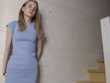 girl
        princess__aurora cam image #816077