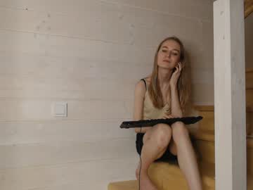 girl
        princess__aurora cam image #857323