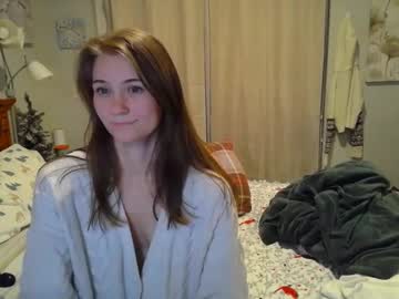 girl
        katynowhere cam image #5818056