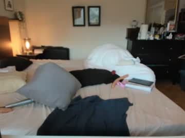 couple
        alwaysaffirming cam image #1858533