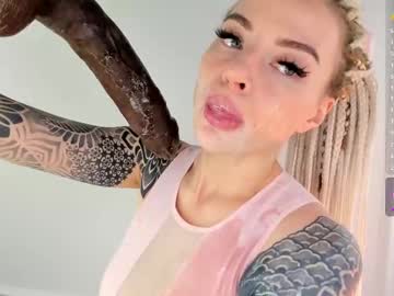 girl
        freaky_lil_baby_ cam image #6546865