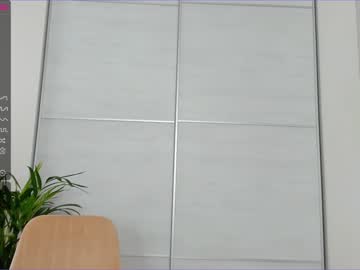 girl
        elizabeth__gray cam image #297101