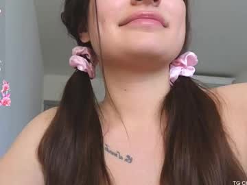 girl
        jessiexxi cam image #6752887