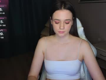 girl
        camilla_dream cam image #6614669