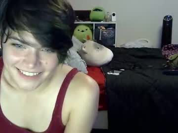 girl
        lillyfaeee cam image #1507446