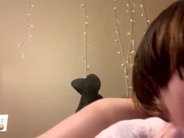 girl
        megeggs cam image #1831909