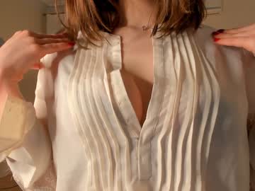 girl
        alice_banny cam image #3760784