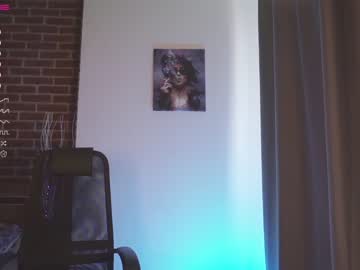 girl
        yolandabertha cam image #1916530