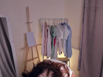 girl
        wave_of_happy_ cam image #2968185