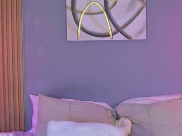 girl
        ashley_ospino cam image #6271224
