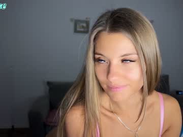 girl
        paaulina cam image #2230062