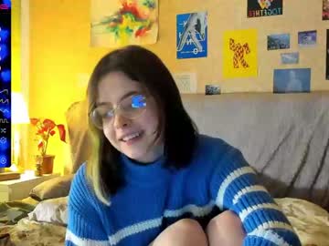 girl
        nessaa_moree cam image #889852