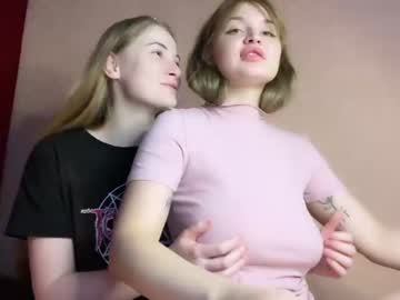 couple
        angry_girl cam image #343303