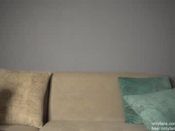 couple
        soy_sofia cam image #185177