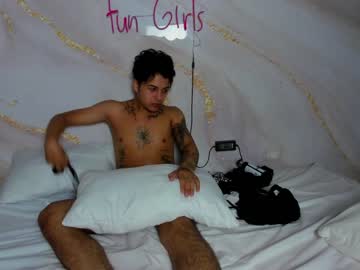 couple
        two_more_cum_55 cam image #3770997