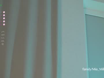 girl
        mia_milagros cam image #3167254