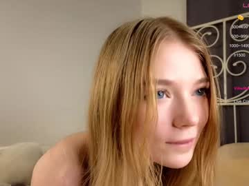 girl
        lovely_shyy cam image #5393902