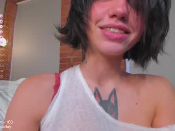girl
        blue_shine_ cam image #5634080