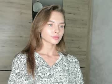 girl
        shinnyeyes cam image #2086683