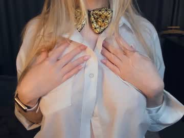 girl
        may_wow cam image #3084423