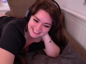 girl
        serareads cam image #6454654