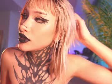 girl
        goth_dolll cam image #6397645