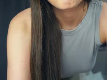girl
        zarabeamer cam image #6777667