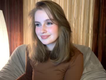 girl
        cute_siberian_girl cam image #3435872