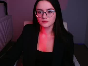 girl
        ketrin_pirsss cam image #5224628
