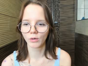 girl
        jeancoxf cam image #3306443