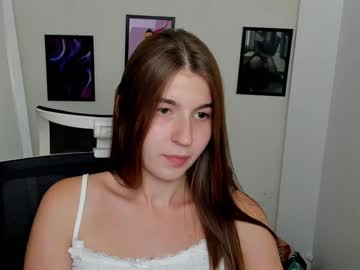 girl
        stacy_cy cam image #5008630