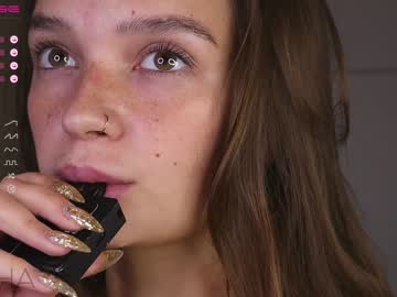 girl
        katymolly cam image #2180304